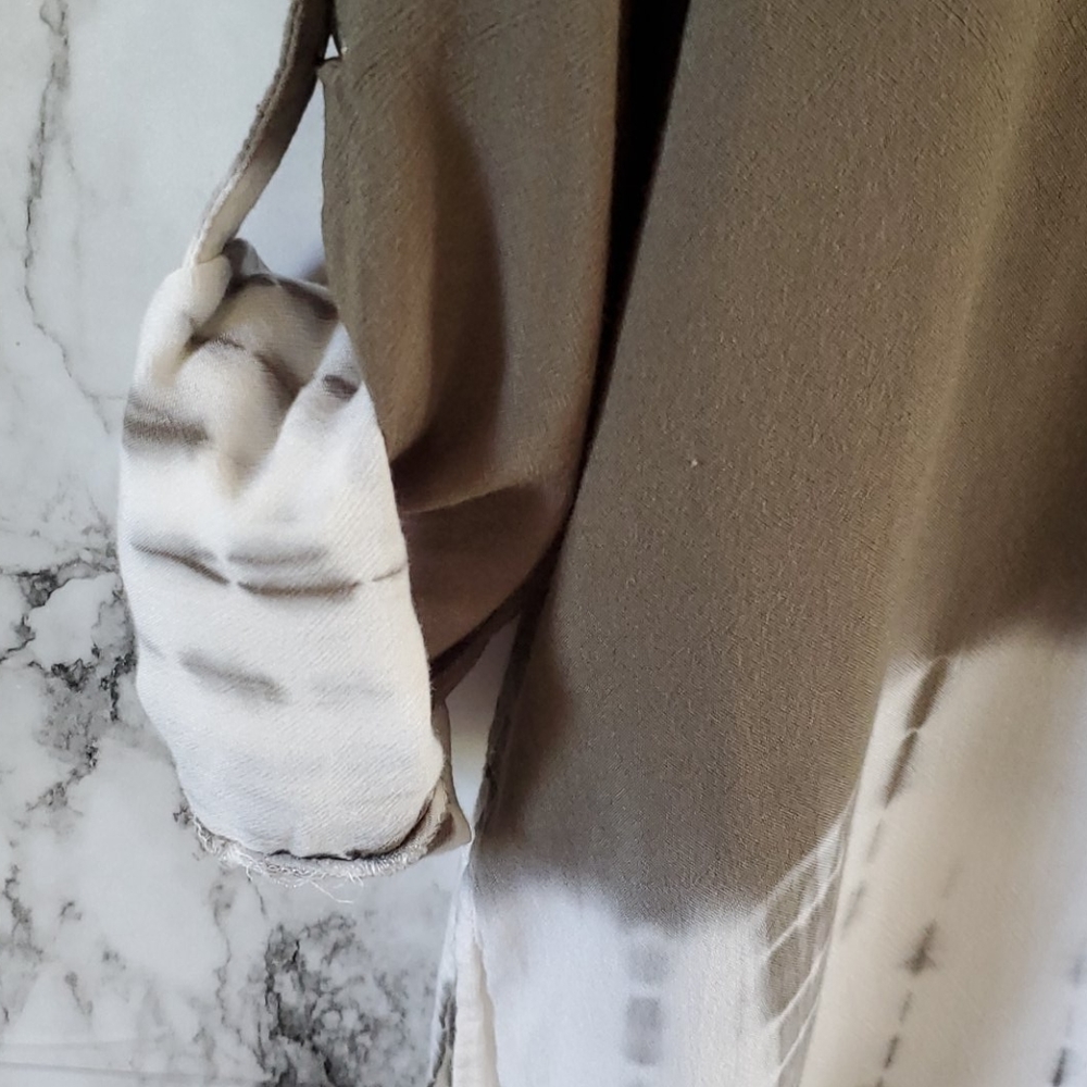 Entro Button Down Size Large - image 2